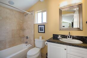 Sea Breeze Inn And Cottages