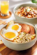 Gateway, Marco Polo Hotel