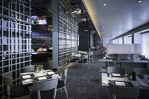 Gateway, Marco Polo Hotel