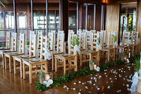 OUTRIGGER Fiji Beach Resort