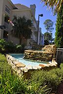 Palmera Inn and Suites