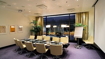 Crowne Plaza Helsinki by IHG
