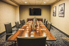 Delta Hotels by Marriott Cincinnati Sharonville