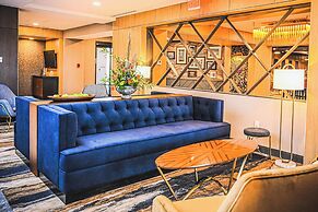 Delta Hotels by Marriott Cincinnati Sharonville