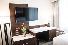 Delta Hotels by Marriott Cincinnati Sharonville