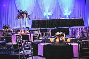 Delta Hotels by Marriott Cincinnati Sharonville