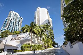 DoubleTree Resort & Spa by Hilton Ocean Point-N. Miami Beach