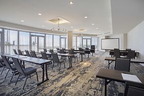 DoubleTree Resort & Spa by Hilton Ocean Point-N. Miami Beach