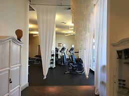 DoubleTree Resort & Spa by Hilton Ocean Point-N. Miami Beach