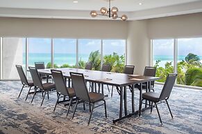 DoubleTree Resort & Spa by Hilton Ocean Point-N. Miami Beach