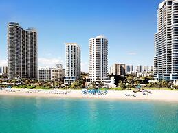 DoubleTree Resort & Spa by Hilton Ocean Point-N. Miami Beach