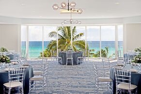 DoubleTree Resort & Spa by Hilton Ocean Point-N. Miami Beach