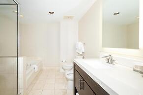 DoubleTree Resort & Spa by Hilton Ocean Point-N. Miami Beach