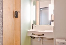 B&B HOTEL Paris Châtillon