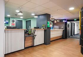 B&B HOTEL Paris Châtillon