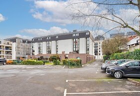 B&B HOTEL Paris Châtillon