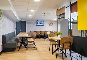 B&B HOTEL Paris Châtillon