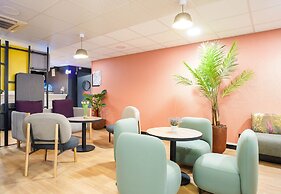 B&B HOTEL Paris Châtillon