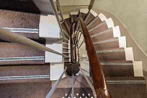 Hôtel Le Tourville by Inwood Hotels