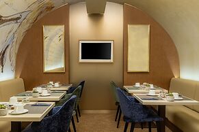 Hôtel Le Tourville by Inwood Hotels