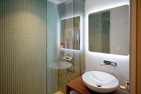 Hôtel Littéraire Arthur Rimbaud, BW Signature Collection