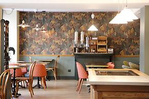 Hôtel Littéraire Arthur Rimbaud, BW Signature Collection