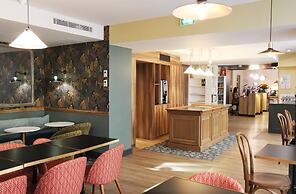 Hôtel Littéraire Arthur Rimbaud, BW Signature Collection