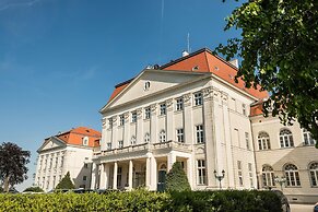 Austria Trend Hotel Schloss Wilhelminenberg