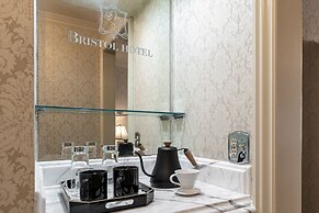 Bristol Hotel, Boutique Collection