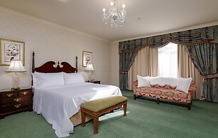 Bristol Hotel, Boutique Collection