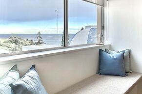 Coogee Sands Hotel and Apartments