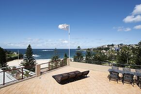 Coogee Sands Hotel and Apartments
