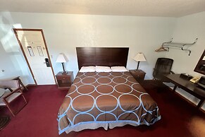 AmeriVu Inn and Suites - St. Croix Falls