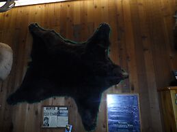 Bear Lodge Motel