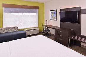 Holiday Inn Express & Suites Mall of America - MSP Airport by IHG