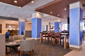 Holiday Inn Express & Suites Mall of America - MSP Airport by IHG