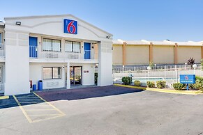 Motel 6 El Paso, TX - West