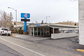 Motel 6 Butte, MT - Historic City Center