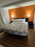 Motel 6 Butte, MT - Historic City Center