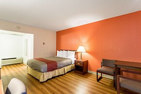 Motel 6 Butte, MT - Historic City Center