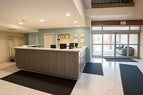 Village Inn & Suites