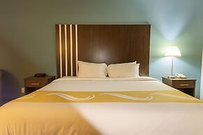 Village Inn & Suites