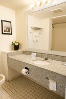 Village Inn & Suites