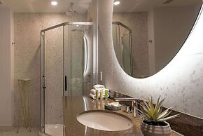 Hotel Royal William, Ascend Hotel Collection