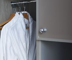 54 Queens Gate Hotel