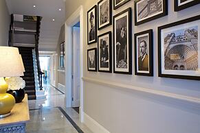 54 Queens Gate Hotel