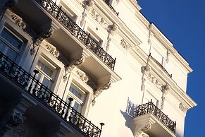 54 Queens Gate Hotel