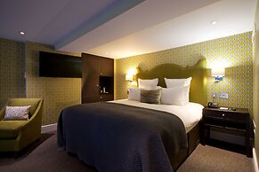 54 Queens Gate Hotel