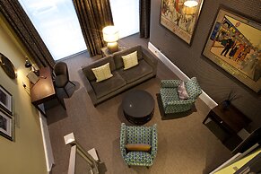 54 Queens Gate Hotel