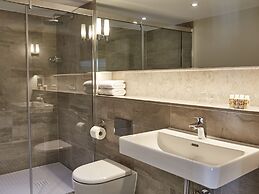 54 Queens Gate Hotel